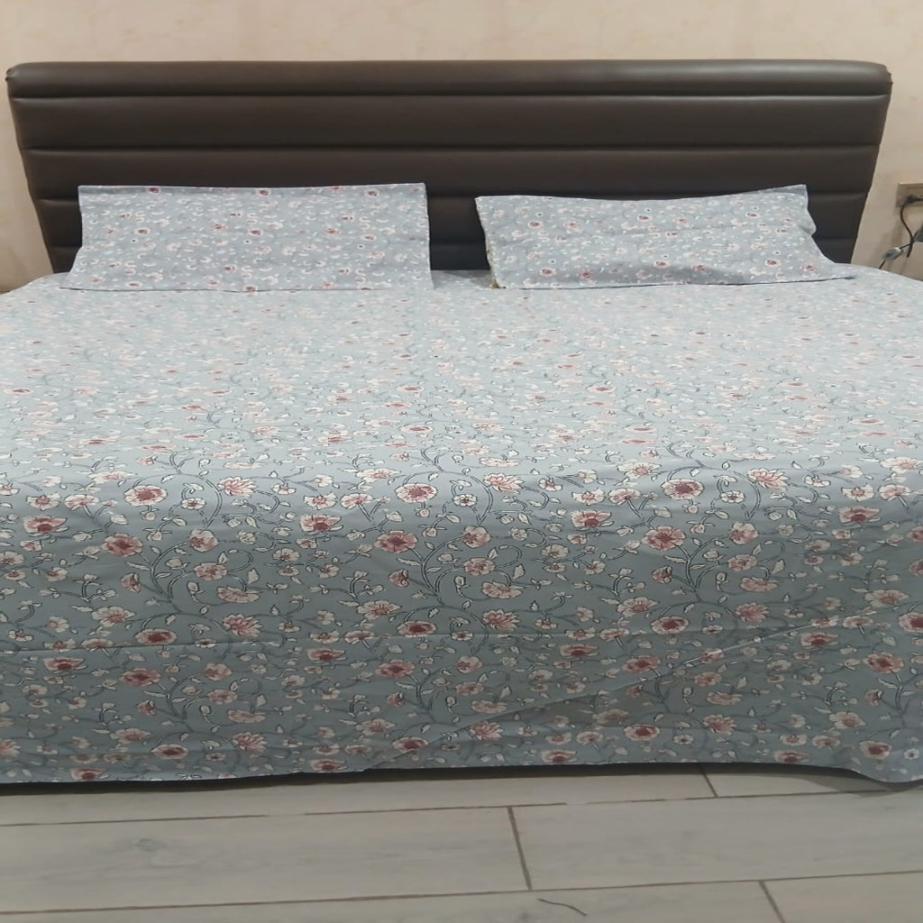 Pastel Floral Printed Cotton Bedsheet Set with Pillow Covers