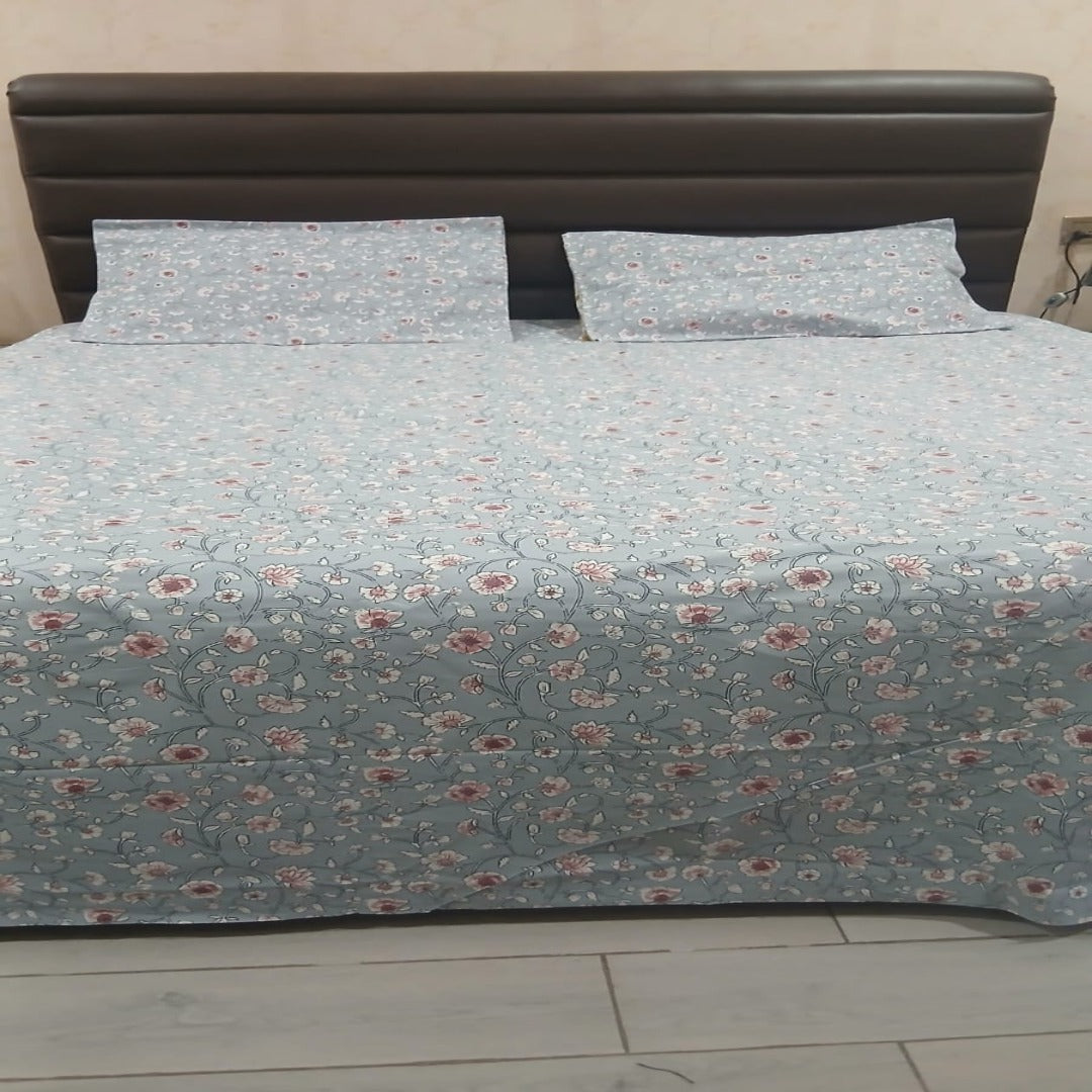 Pastel Floral Printed Cotton Bedsheet Set with Pillow Covers