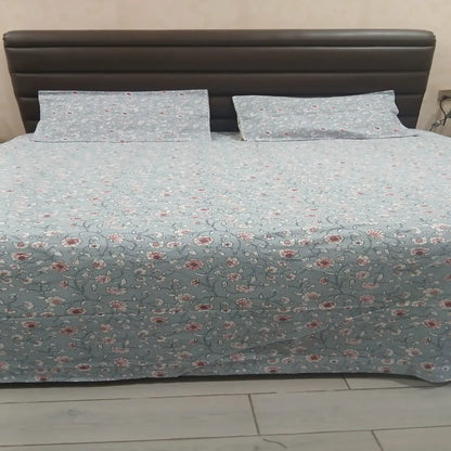 Pastel Floral Printed Cotton Bedsheet Set with Pillow Covers