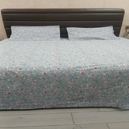 Pastel Floral Printed Cotton Bedsheet Set with Pillow Covers