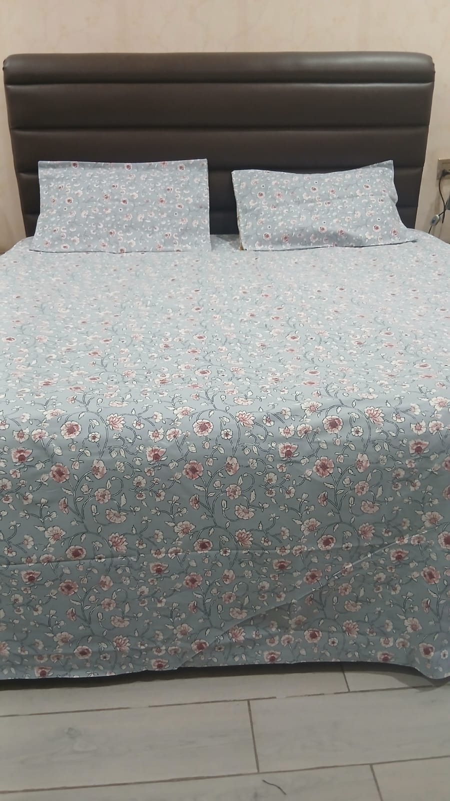 Pastel Floral Printed Cotton Bedsheet Set with Pillow Covers
